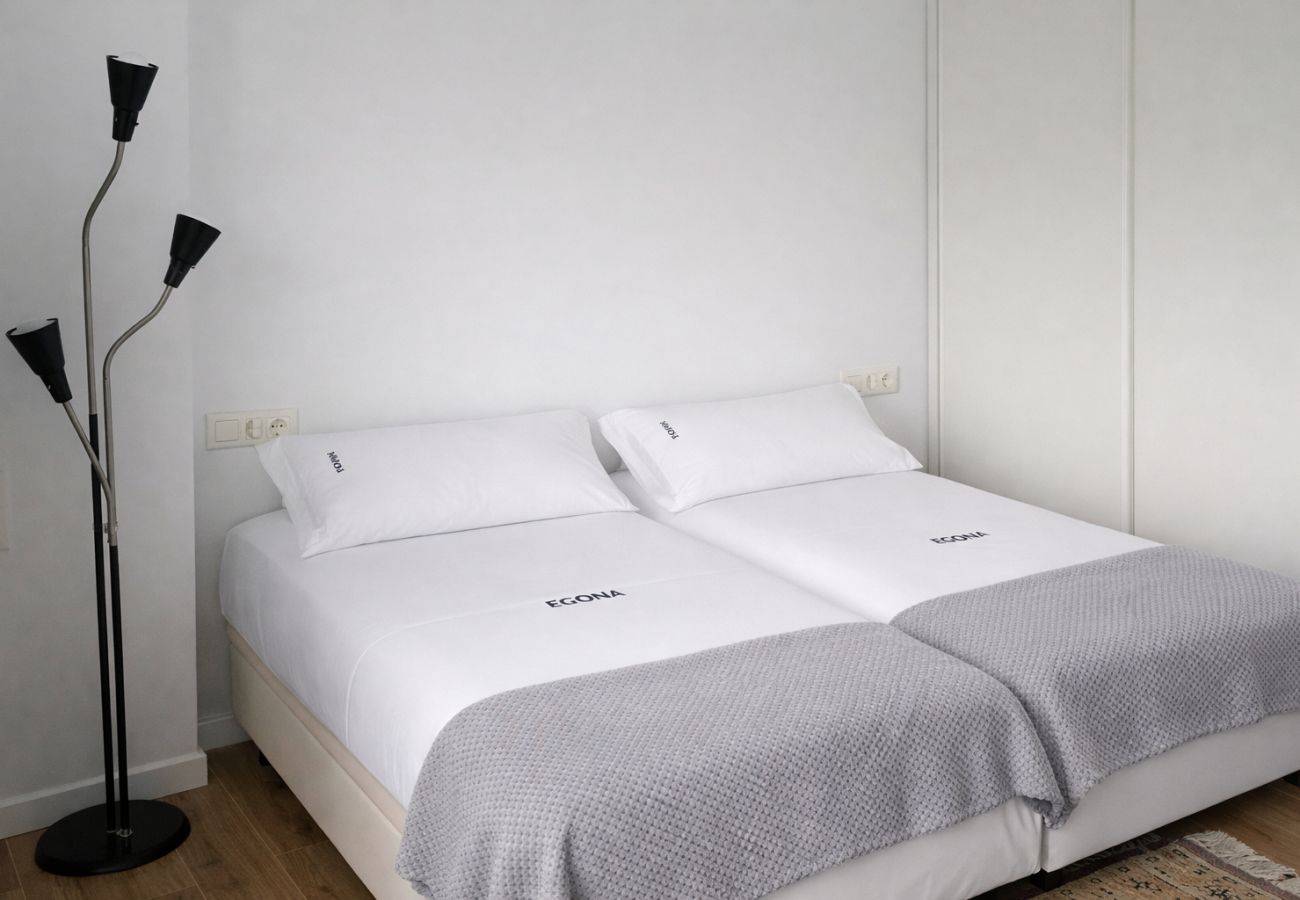 Apartamento en Zarautz - Apartamento Euromar - Piscina, tenis, playa y vista espectacular by Egona