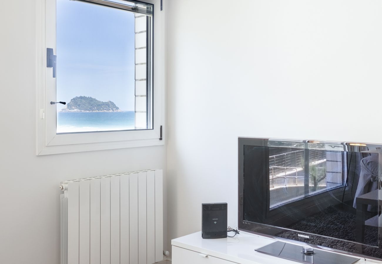 Apartment in Zarautz - Accommodation, beach and garage by Egona