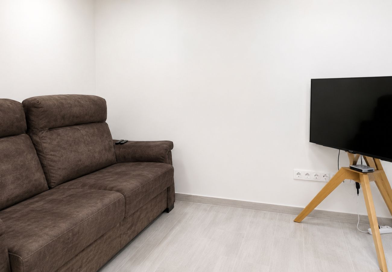 Apartment in Zarautz - Apartment Kiriki - Ideal for 2 people in the city center by Egona