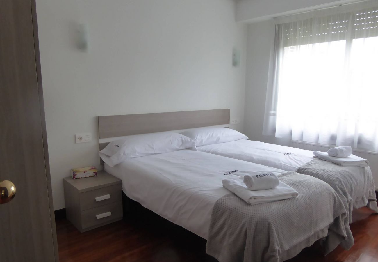 Apartment in Zarautz - Accommodation near the beach with parking by Egona